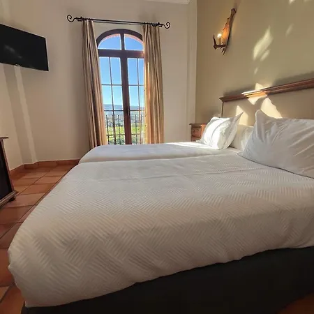 Hotel Sierra De 3*